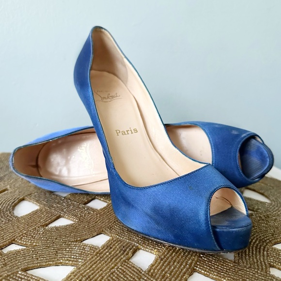 Christian Louboutin Very Prive Royal Blue Satin High Heel Pumps EU38.5/U… - Picture 2 of 10